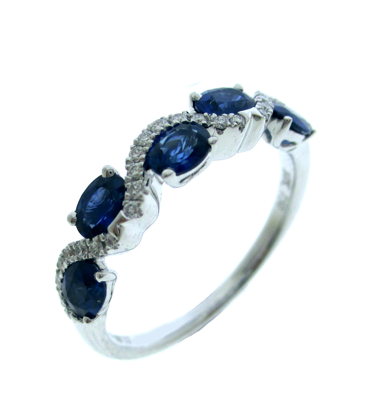 PLAT PREC COLOR WAVE BAND RING