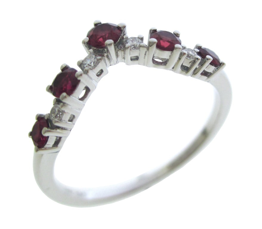 14KW PREC COLOR V SHAPE STACK BAND RING