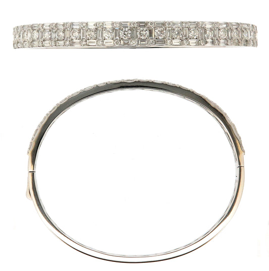 18KW DIAMOND  BANGLE BRAC